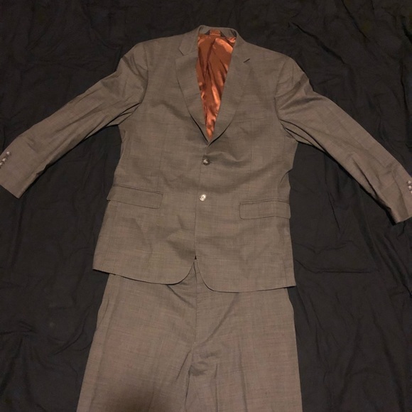 Jos A. Bank gray men’s suit - Picture 6 of 9
